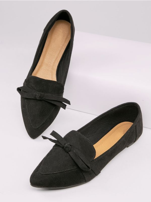 Bow Accent Pointed Toe Loafers