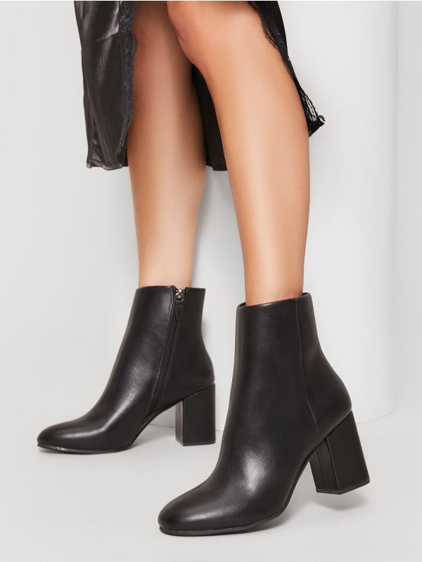 Almond Toe Side Zip Chunky Heel Ankle Boots
