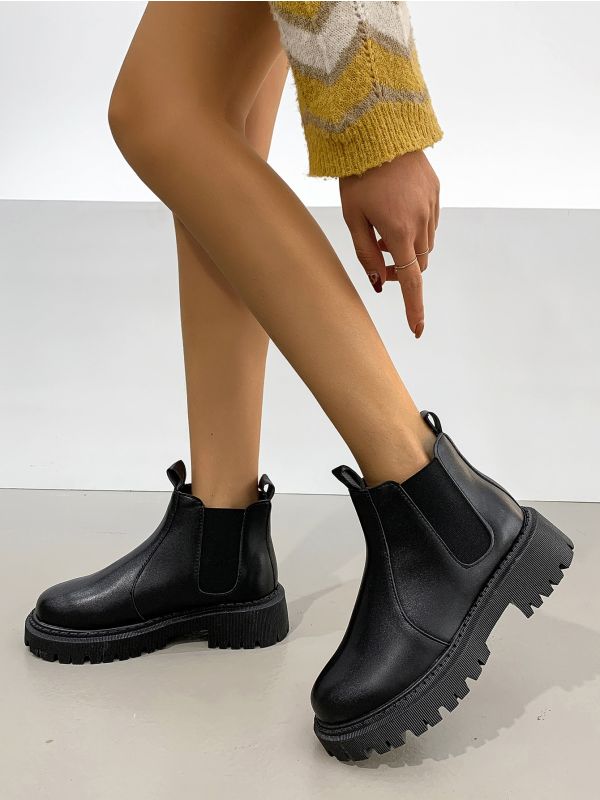 Minimalist Wide Fit Chelsea Boots