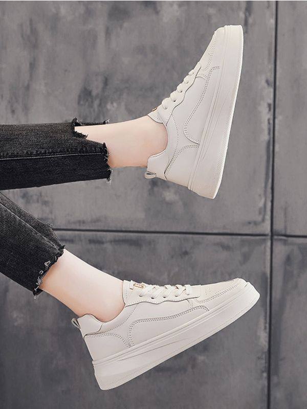 Minimalist Lace-up Front Skate Shoes