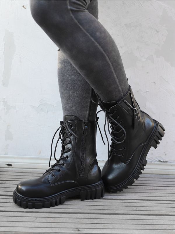 Minimalist Lace-up Front Side Zipper Chunky Boots