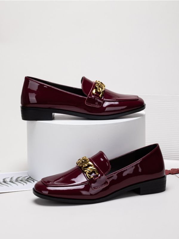 Chain Decor Slip On Loafers