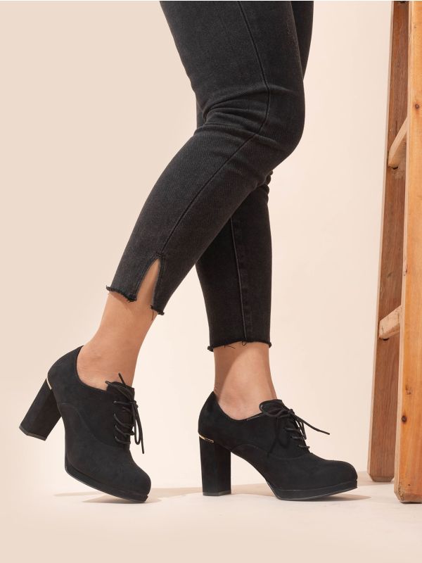 Lace-up Front Chunky Heeled Oxfords