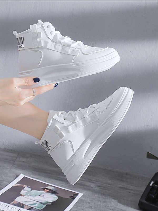 Letter Graphic Lace-up Front High Top Skate Shoes