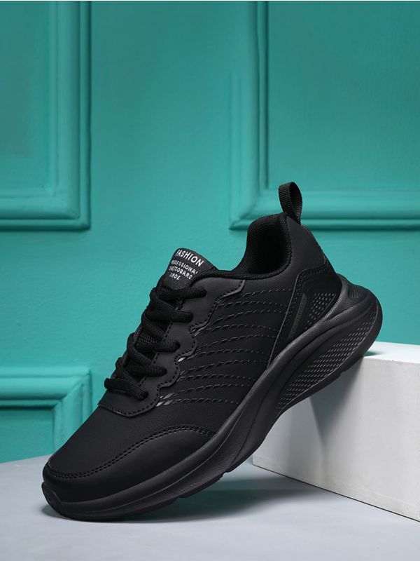 Minimalist Lace-up Front Running Shoes