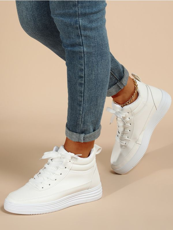 High Top Lace-up Skate Shoes