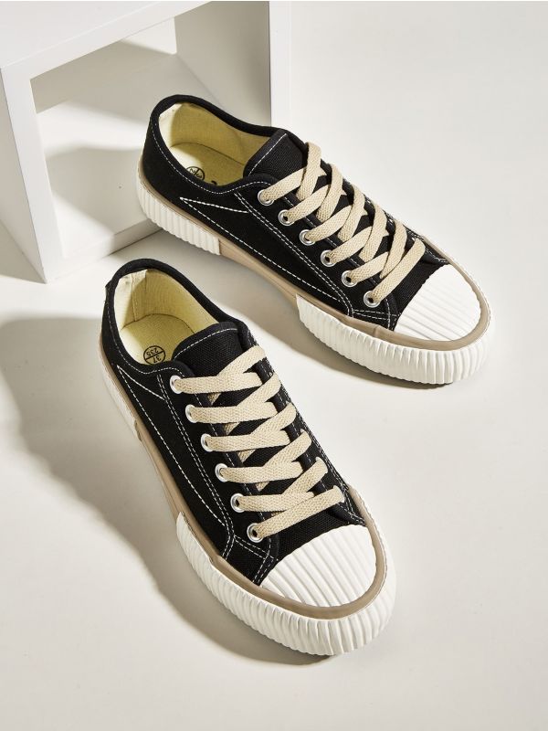 Low Top  Wide Fit  Canvas Sneakers